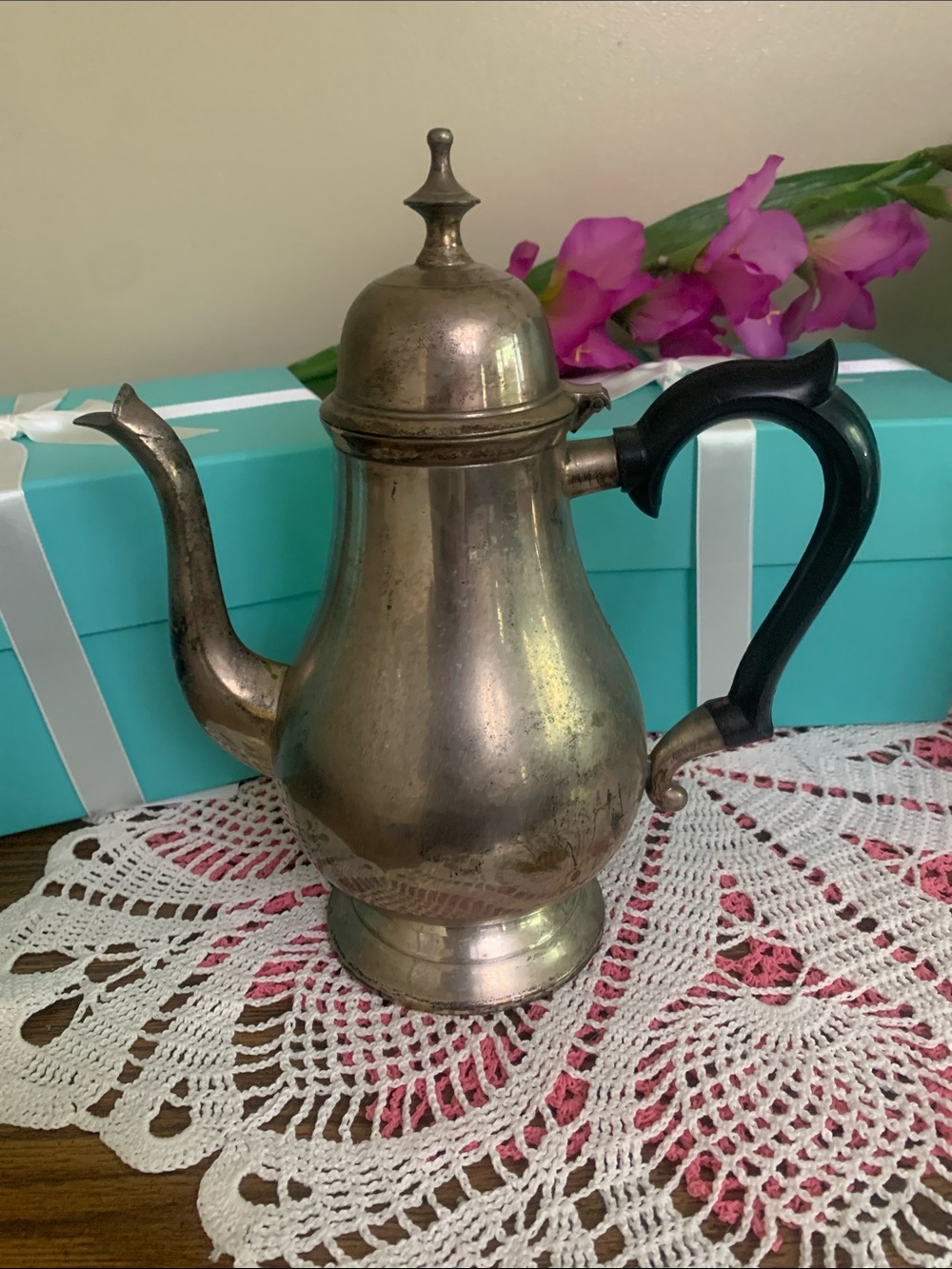 Vintage Silver-Tone Coffee Pot with Black Handle - Home Kitchen
